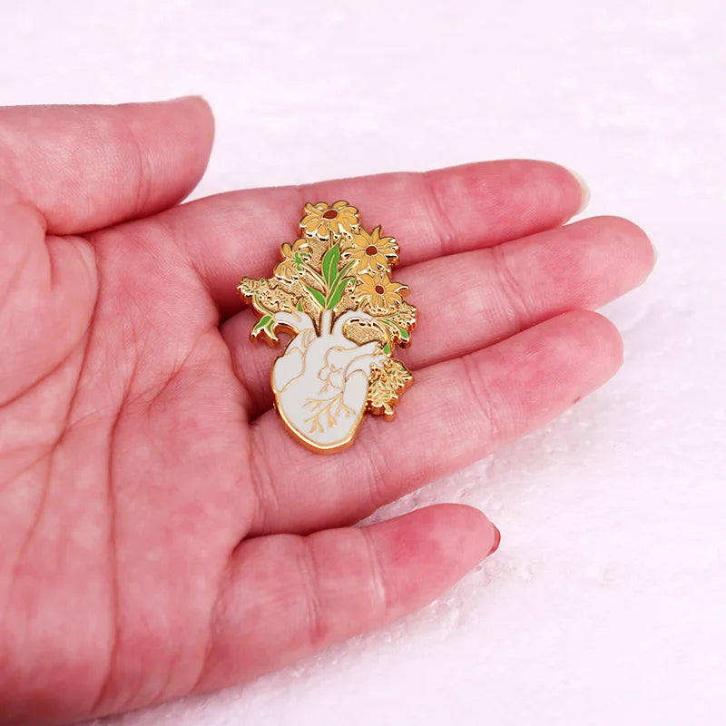 ✨🌸Pin’s Cœur Fleuri 🌸✨